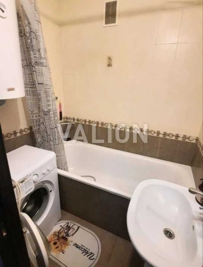Продажа 3-комнатной квартиры 81.4 м², Евгения Харченко ул., 5