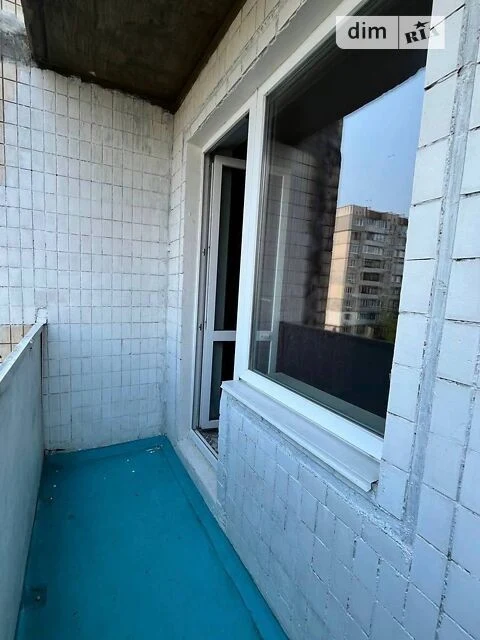 Продаж кімнати 27 кв. м на вул. Героїв Дніпра 45 • ID 345081