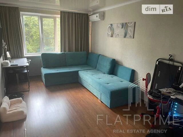 Продаж 3к квартири 69 кв. м на вул. Вишгородська 47Б • ID 34