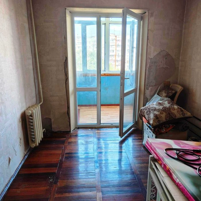Продам 3-к квартиру в центре Бородинского мкрна, ул. Ладожск