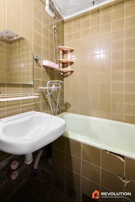 No commission. 2-room apartment for sale 51.1m2, Kharkiv highway 168A