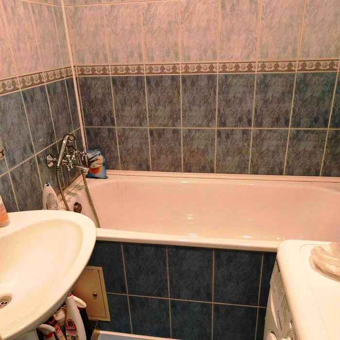 Продам 3-к квартиру в центре Бородинского мкрна, ул. Ладожск