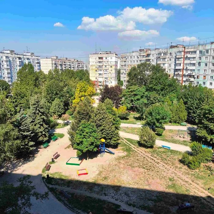 Продам 3-к квартиру в центре Бородинского мкрна, ул. Ладожск