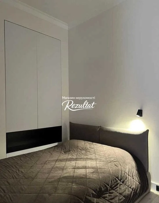 For sale Kyiv Center 1 bedroom designer renovation Zhylyanska