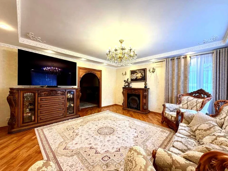 Квартира. Львів, Наукова вул.
