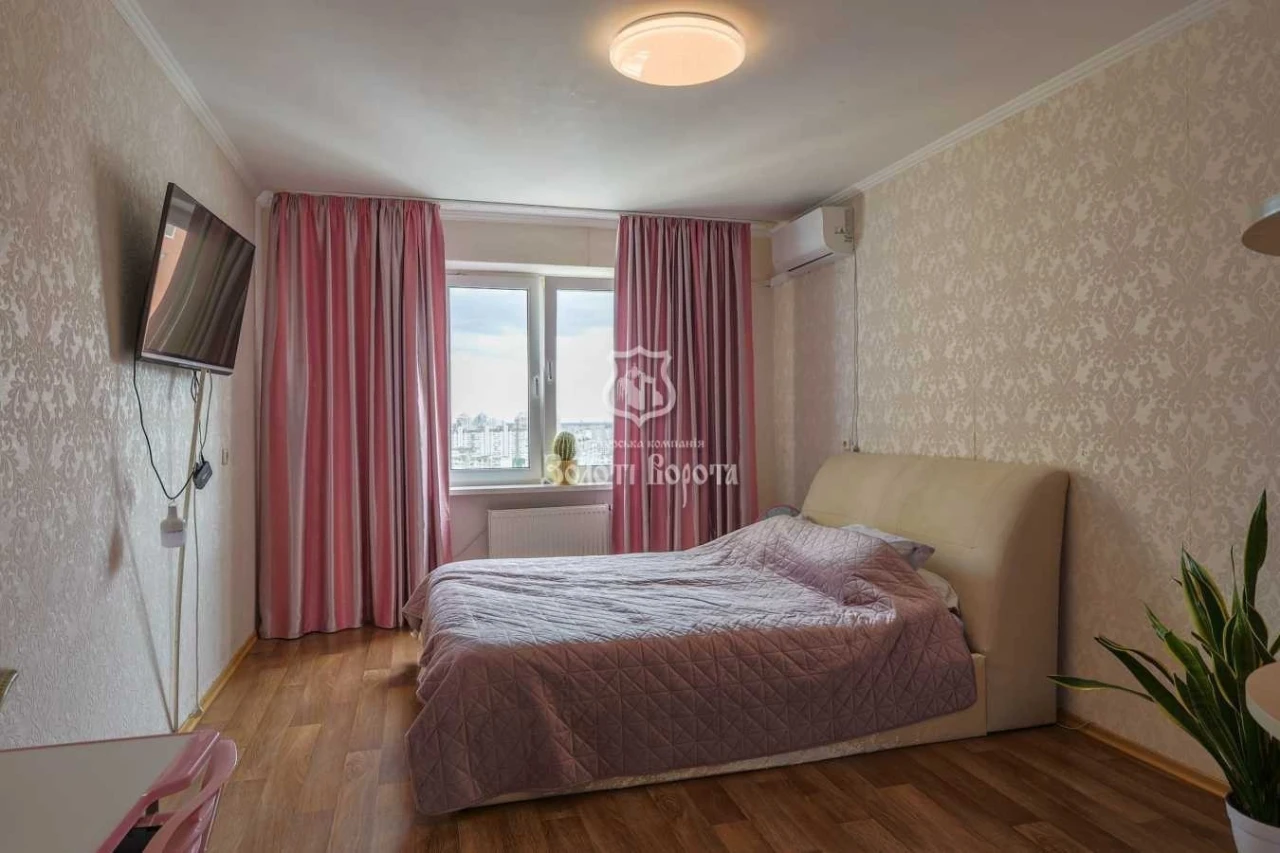 2-room apartment 75.8 m² for sale, Myoslavska, 16
