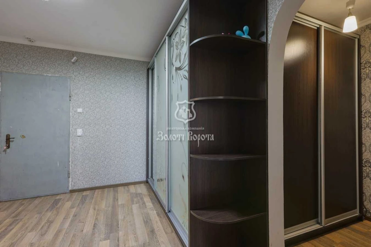 2-room apartment 75.8 m² for sale, Myoslavska, 16