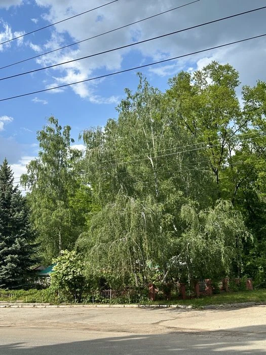 Selling a 3-bedroom apartment with finishing work, metro station, August 23