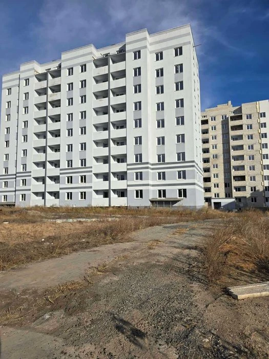 For sale: 1-room apartment 40 sq. m., residential complex Valentinovskaya Saltovka J