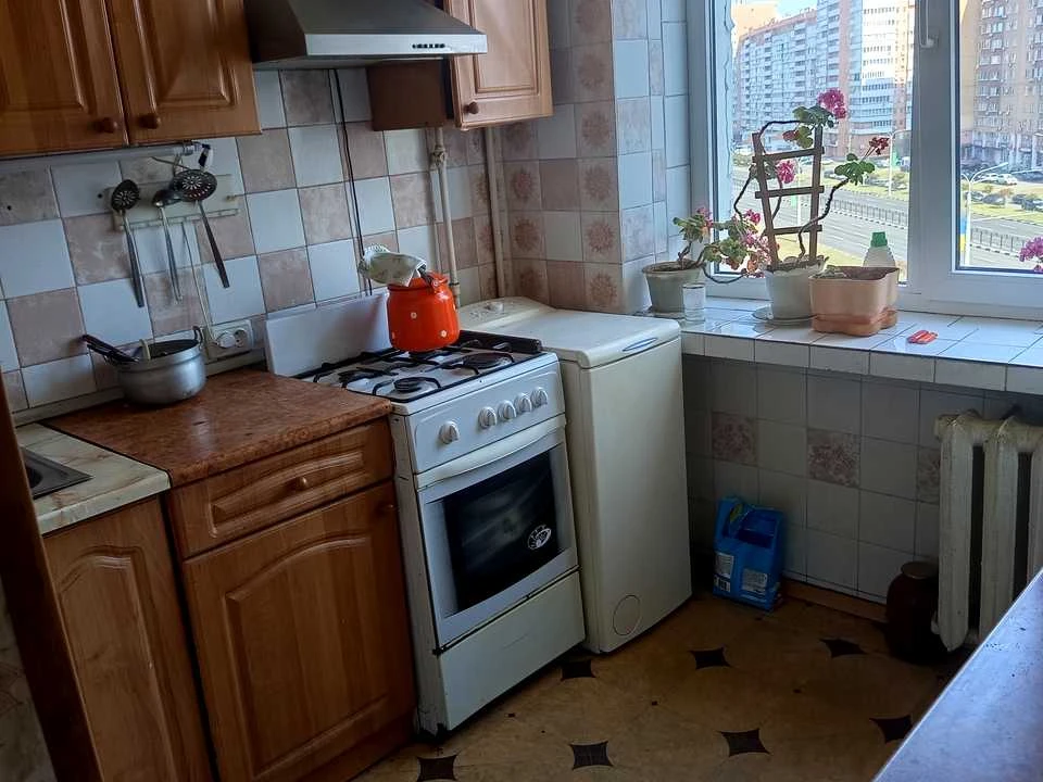 Apartment. Kharkiv, Aerokosmichny Ave. (Gagarina)