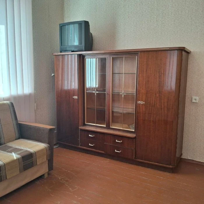 Продам 2-х комнатную квартиру по Победе
