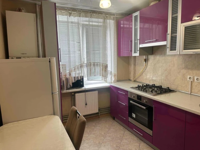 (5) Продам 2к квартиру на Замостье 4422