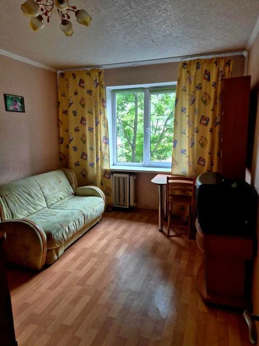 Продам трикімнатну квартиру, вул. Калинова, район Образцова