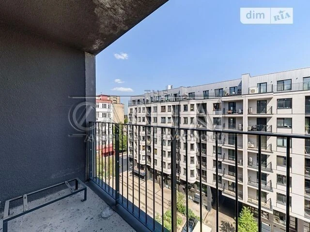 For sale 1-room apartment 43 sq. m. on Kyrylivska Street 37 • ID 3466