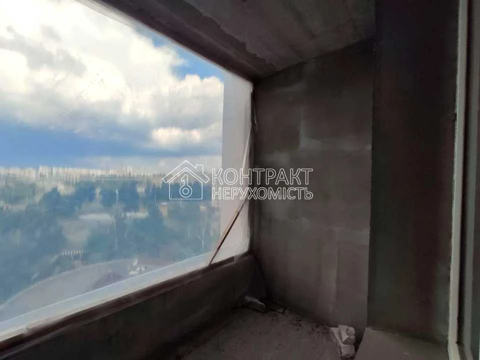 Apartment. Kharkiv, Lev Landau Ave. (50th Anniversary of the USSR), 2-B/