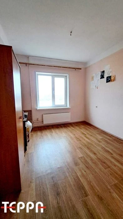 Продаж 3-кімнатної квартир на Пісках вул. Нагнибіди