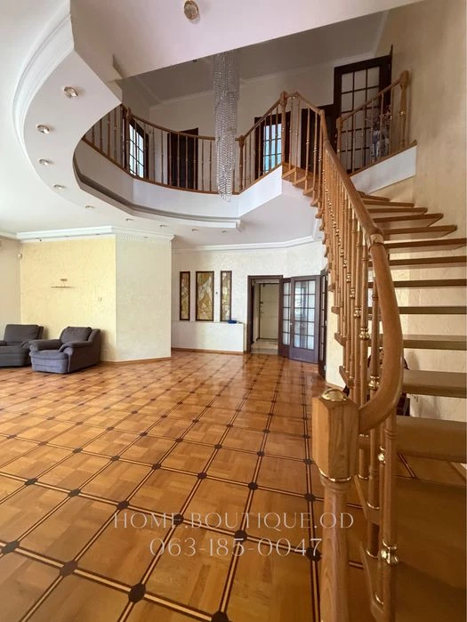 House 340 m2 on 12 acres, there is a video review, Dacha Kovalevsky,