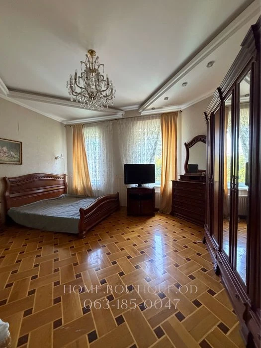 House 340 m2 on 12 acres, there is a video review, Dacha Kovalevsky,