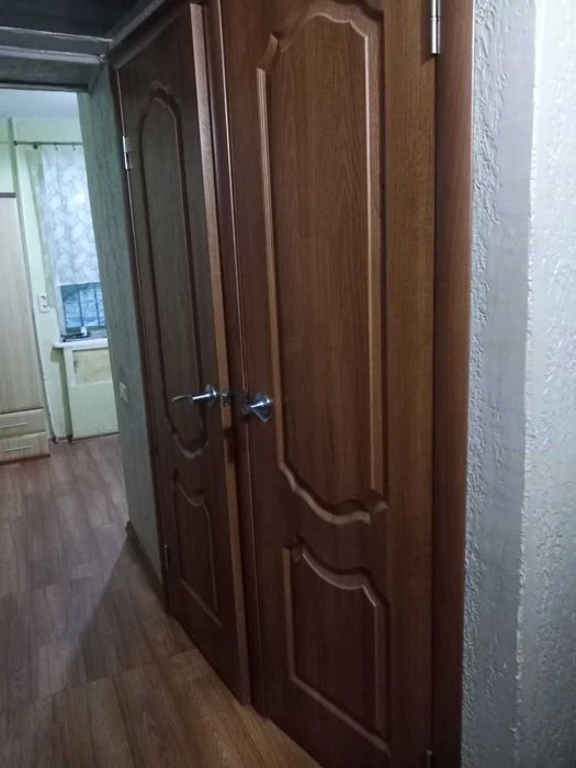 2-room apartment on Portova Street from the owner. Certificate available