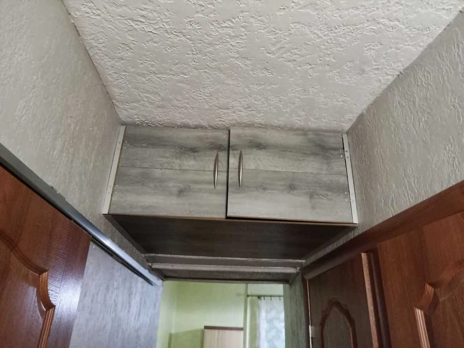 2-room apartment on Portova Street from the owner. Certificate available