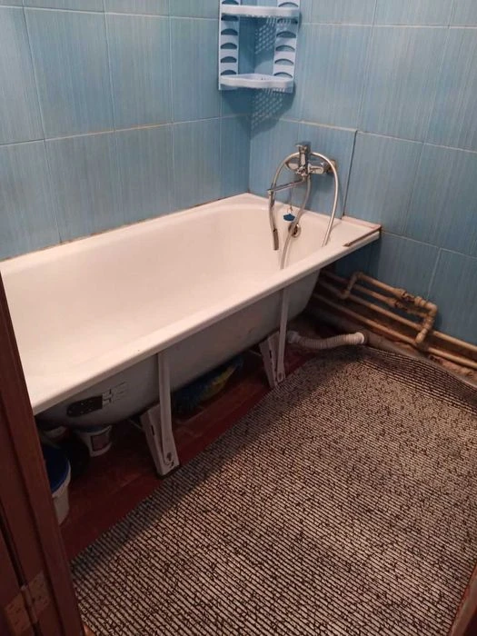 2-room apartment on Portova Street from the owner. Certificate available