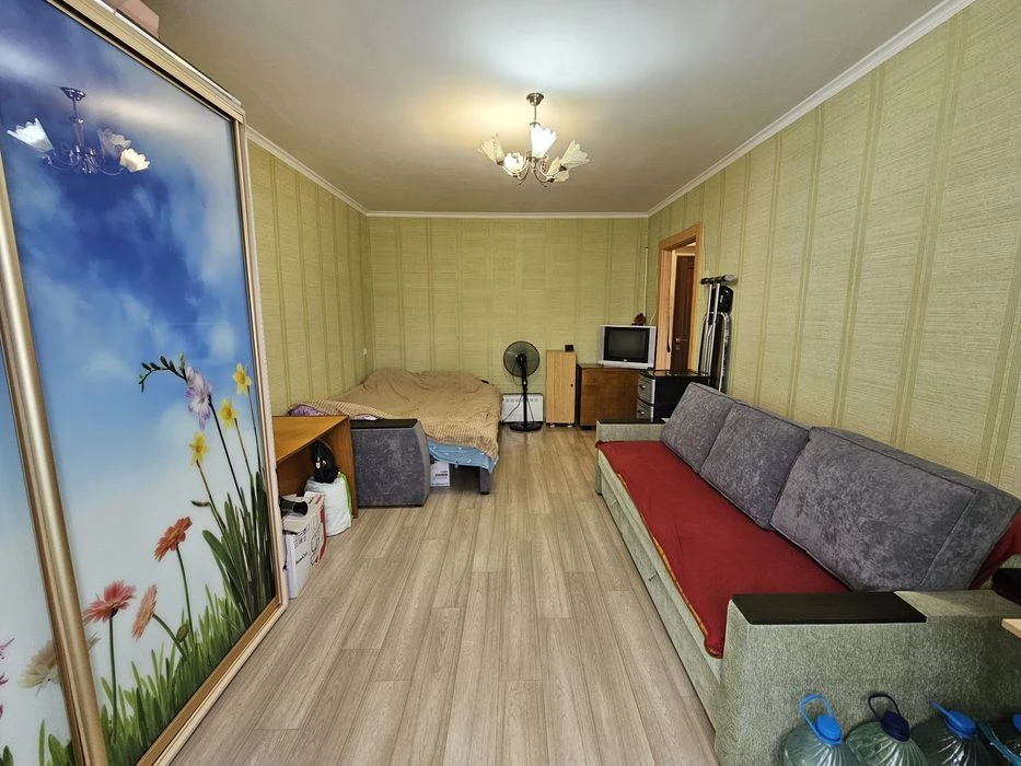 Продам 1 кім. квартиру район пр. О. Поля. Згодні по сертифік