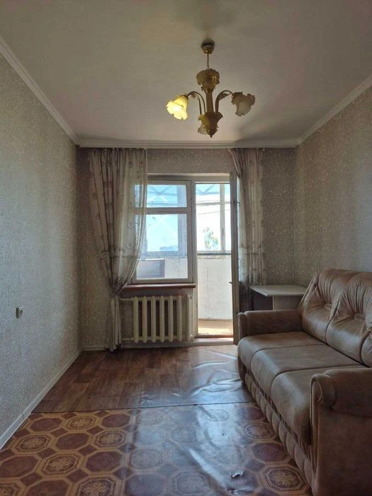 Продается 3 комнатная большая квартира на Черемушках спецпро.
