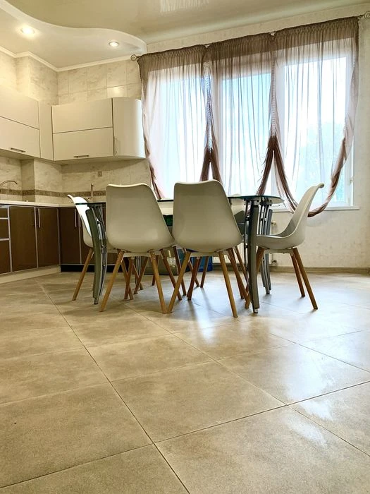 Трехкомнатная от хозяина! Александровский проспект угол рис