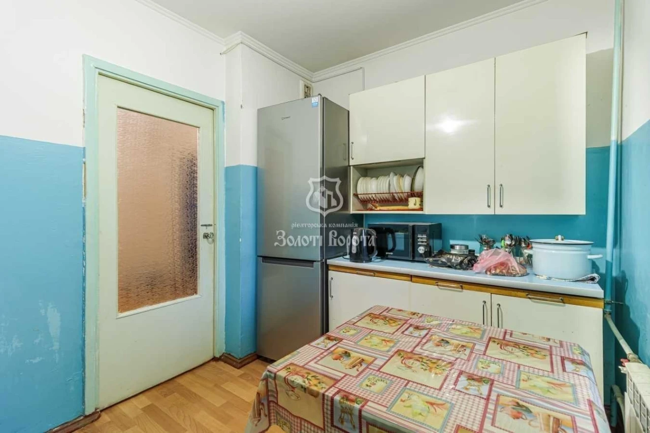 2-room apartment for sale, 53 m², Akademika Glushkova Ave.