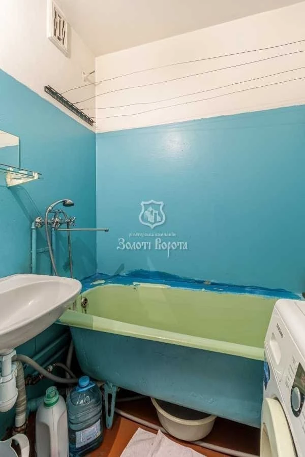 2-room apartment for sale, 53 m², Akademika Glushkova Ave.
