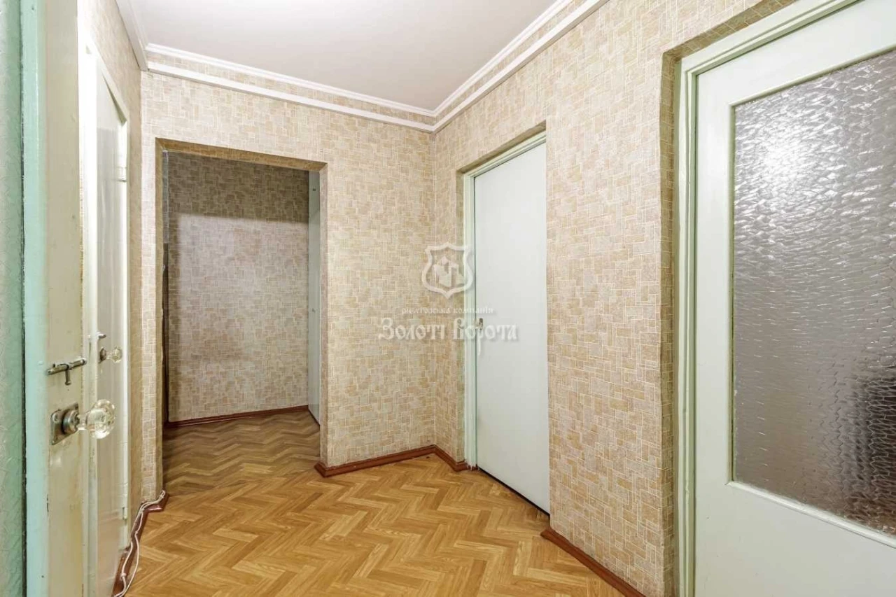 2-room apartment for sale, 53 m², Akademika Glushkova Ave.