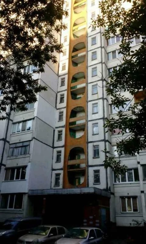 2-room apartment for sale, 53 m², Akademika Glushkova Ave.