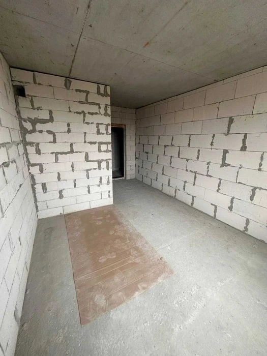 I will provide 1 room for rent in Solomyansky district with documents
