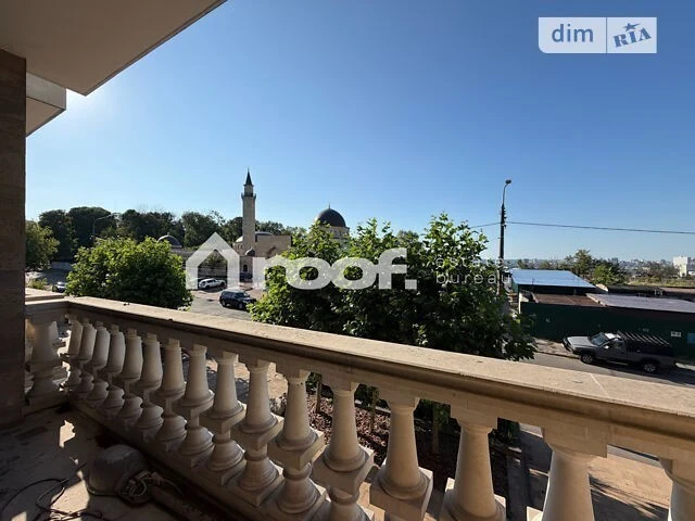 Sale of 2-room apartment 151.9 sq. m. on Lukyanivskyi Avenue 2A • I