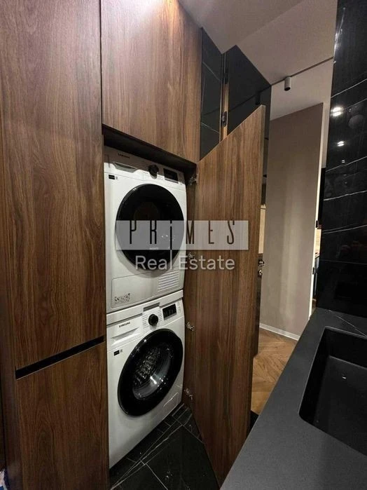 Designer 1-room apartment for sale, Taryan Towers residential complex, Patrisa