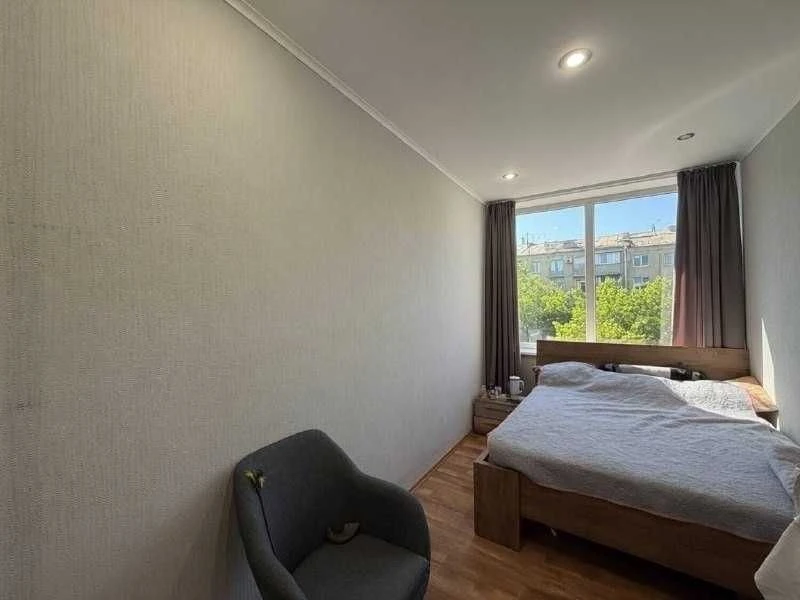 3-room apartment for sale 56m2 Pecherskyi Uzviz 15 / Center Pechersk