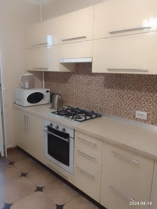 Two-room apartment, Pivdenyi district, Novokuznetskaya st., 5a
