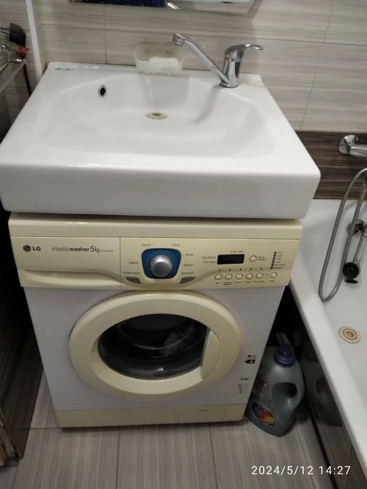 Two-room apartment, Pivdenyi district, Novokuznetskaya st., 5a