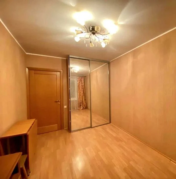 3-room apartment for sale on Saltovskoye Highway, Klassa district