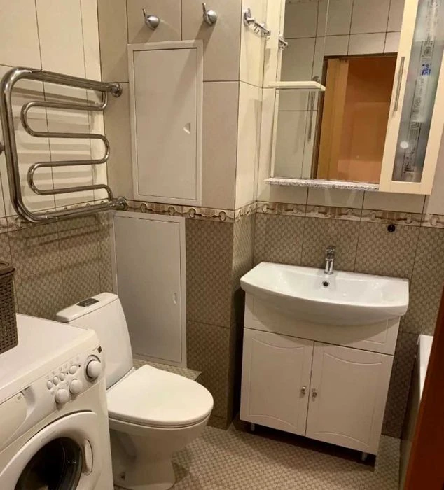 3-room apartment for sale on Saltovskoye Highway, Klassa district