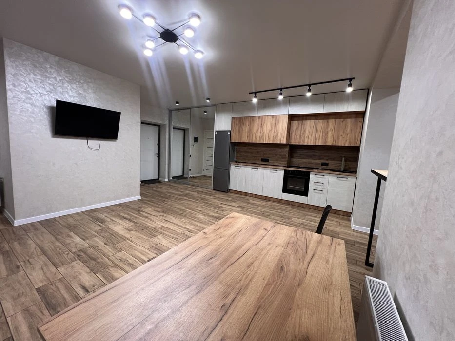 Продаж не перевершеноі  1 кмн кв  ЖК Графський