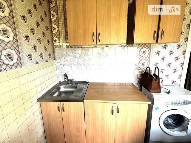 Sale of 2-room apartment 46 sq. m on Chornykh Zaporozhtsiv St. 16 • I