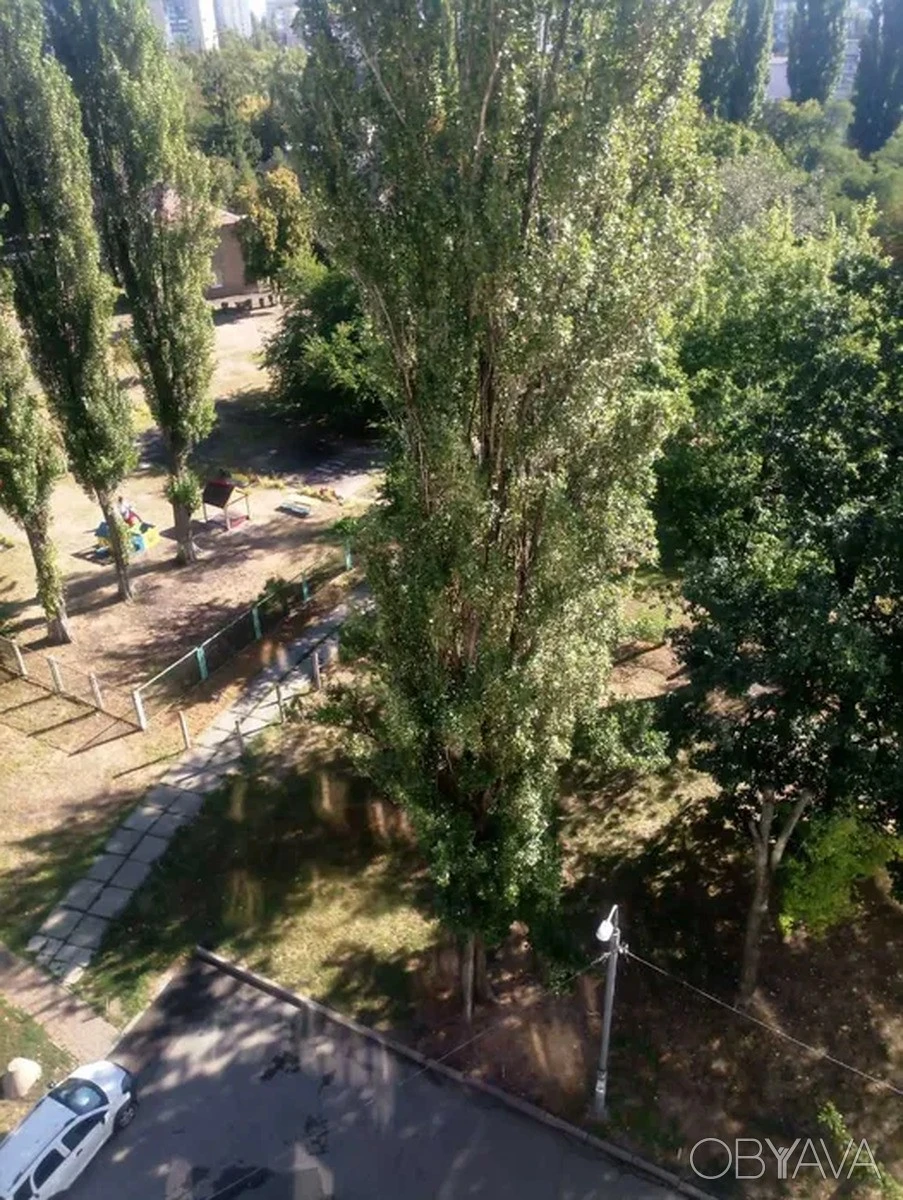 2 кімн. квартира вул. Русанівська набережна 12/1