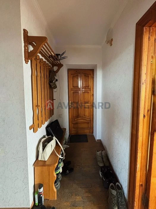 Продам 3-кімнатну квартиру