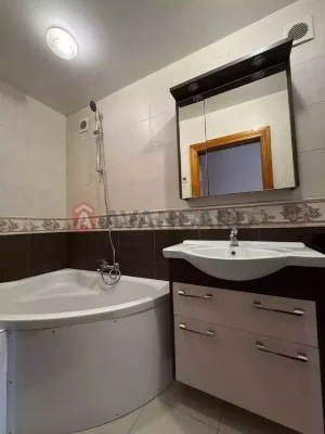 Продам 3-кімнатну квартиру