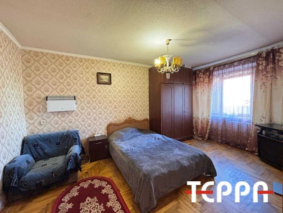 Продаж 3-кімнатної квартири в центрі