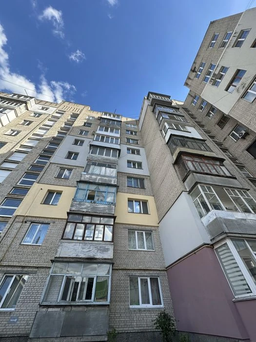 Продажа 4 комнатной квартиры Киевская