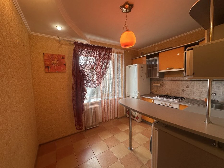 Продажа 4 комнатной квартиры Киевская