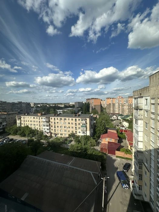 Продажа 4 комнатной квартиры Киевская