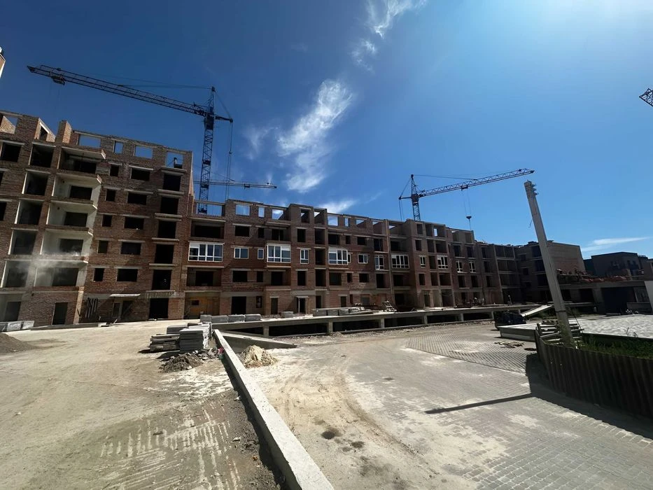 One-room apartment for sale in a modern residential complex